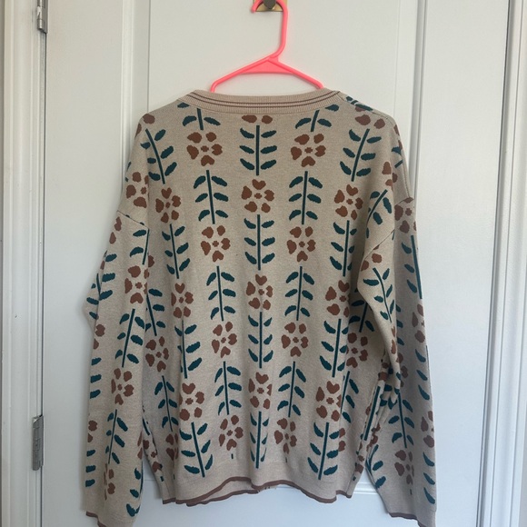 Floral Print Beige Button-Front Women's Cardigan - Picture 2 of 4